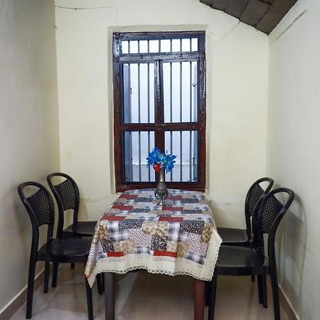 Appartement Bobbys Corner à Alappuzha Extérieur photo
