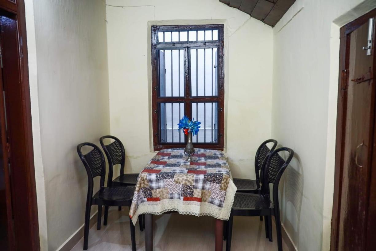 Appartement Bobbys Corner à Alappuzha Extérieur photo